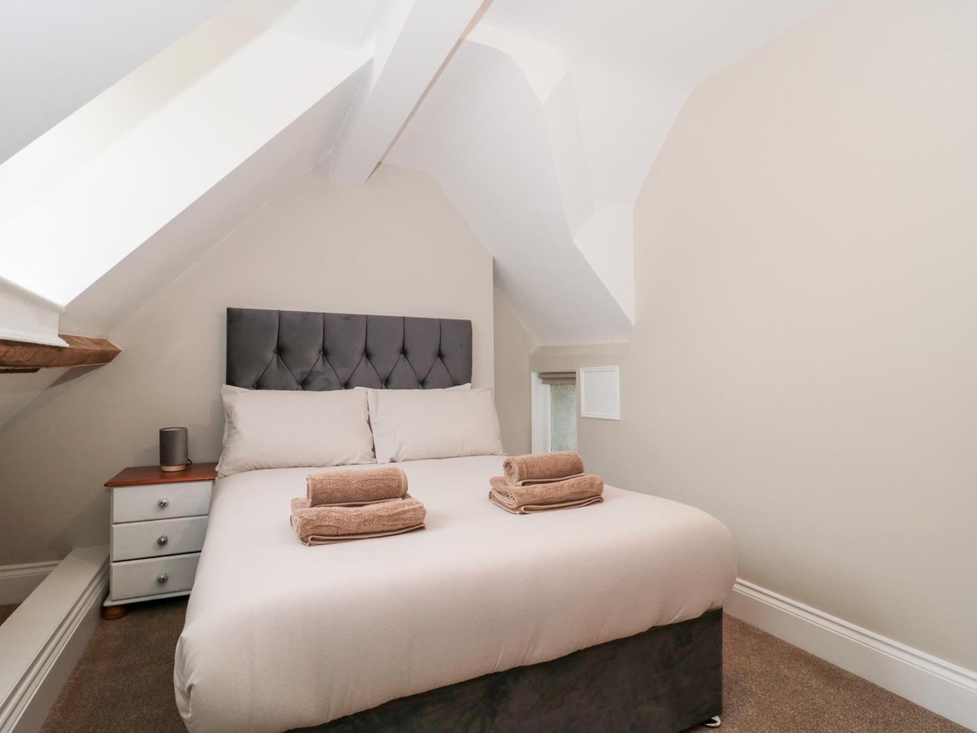 Purbeck Hotel Apartments - Flat 6 斯沃尼奇 外观 照片